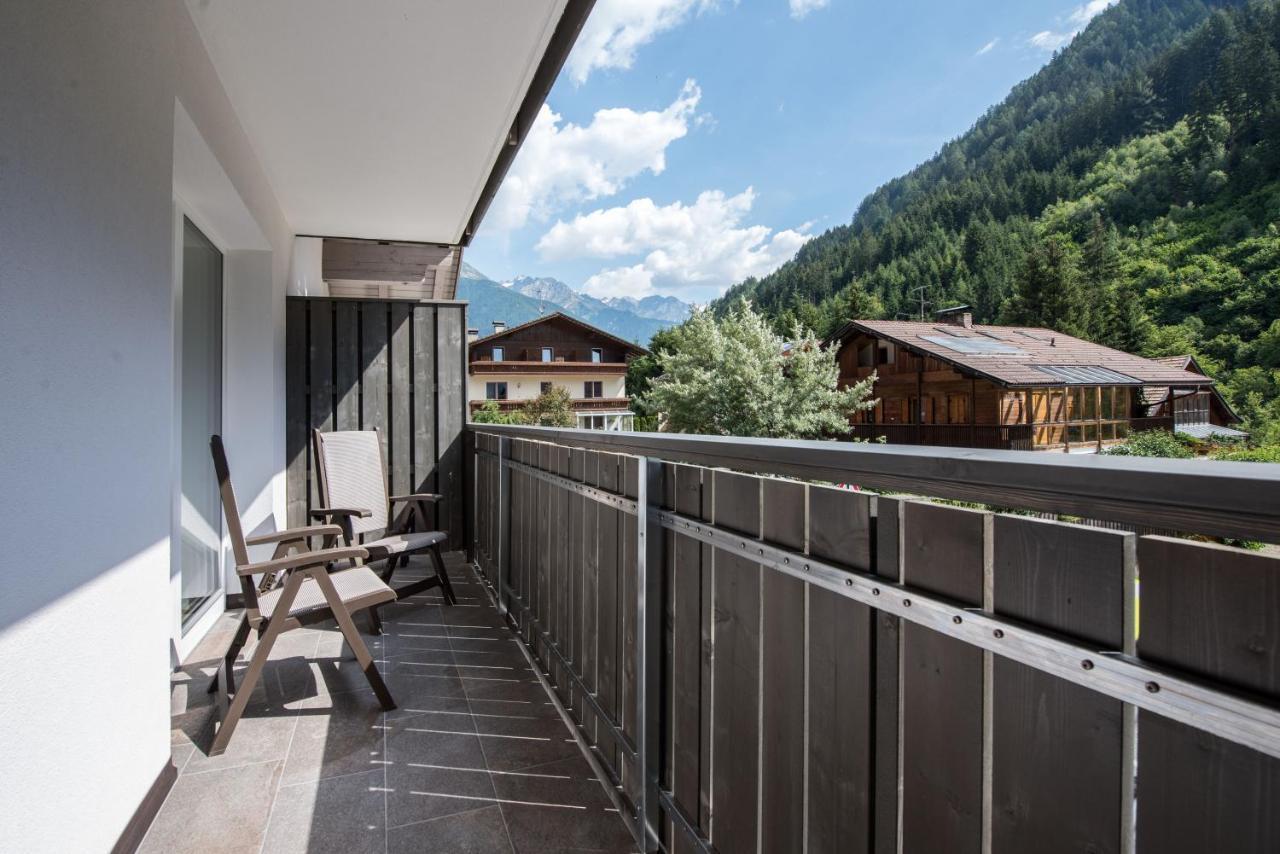 Hotel Fronza - Your Hike & Mountain Home Lutago Exterior foto