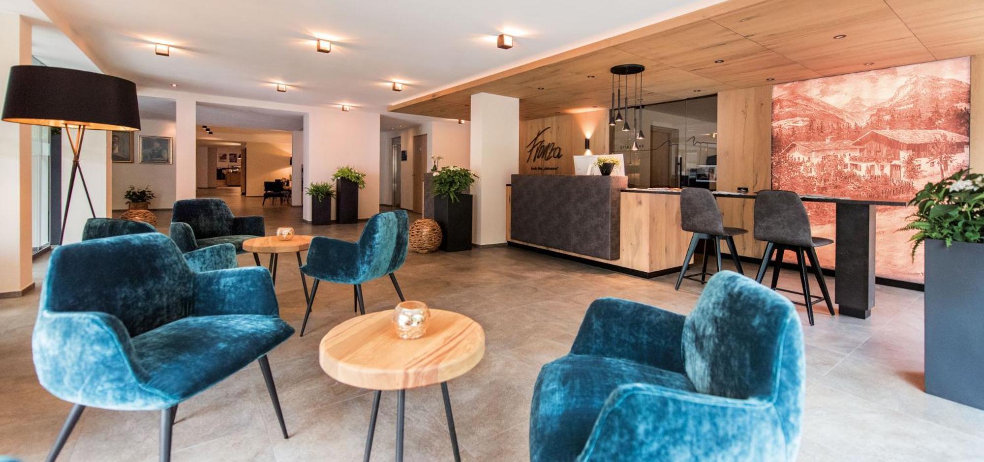 Hotel Fronza - Your Hike & Mountain Home Lutago Exterior foto