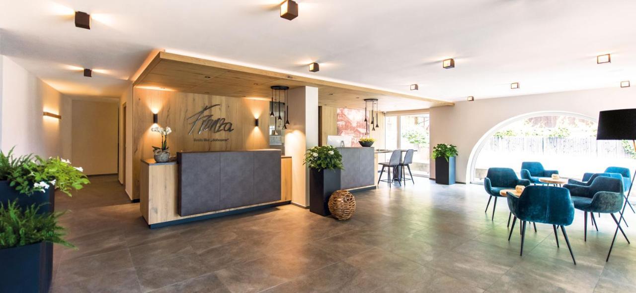 Hotel Fronza - Your Hike & Mountain Home Lutago Exterior foto